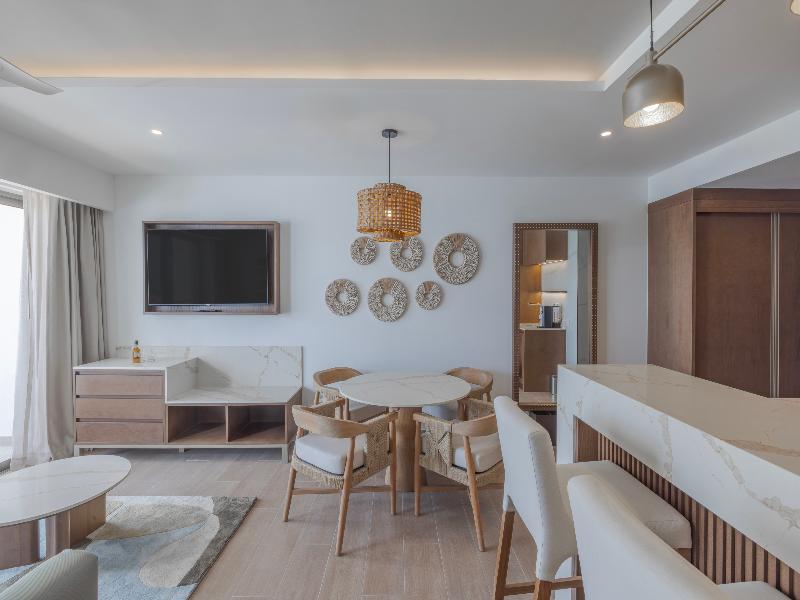 Royalton Vessence Barbados, Adult-Oriented All-Inc image