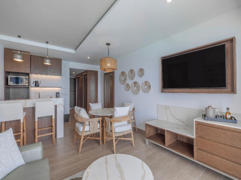 Royalton Vessence Barbados, Adult-Oriented All-Inc image