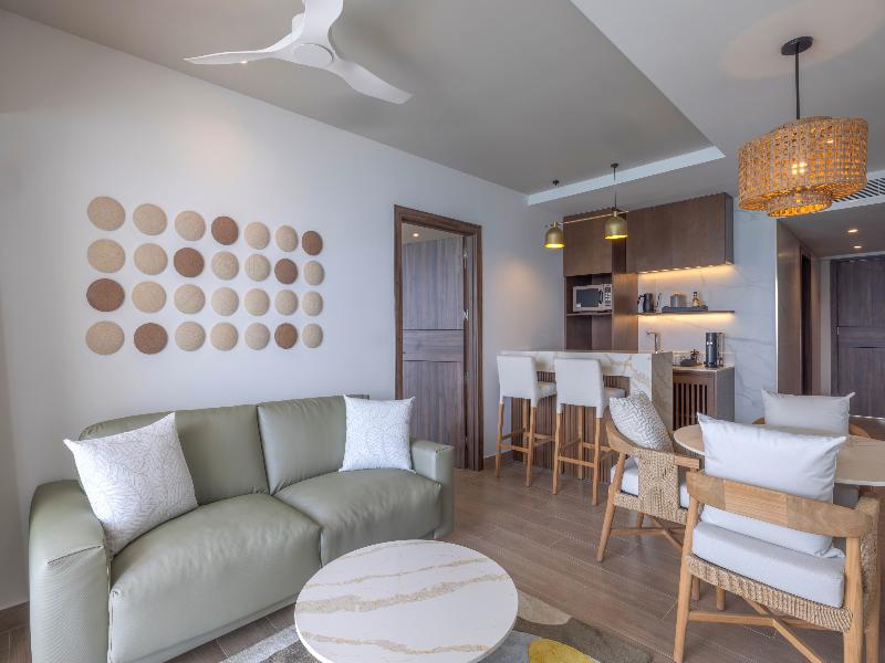 Royalton Vessence Barbados, Adult-Oriented All-Inc image