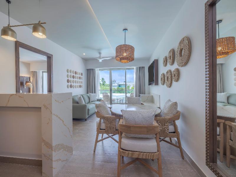 Royalton Vessence Barbados, Adult-Oriented All-Inc image