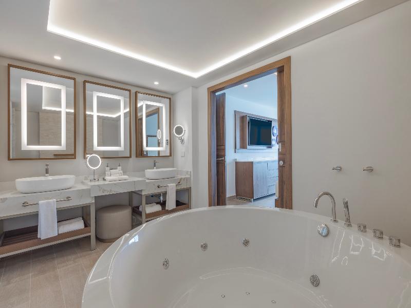 Royalton Vessence Barbados, Adult-Oriented All-Inc image
