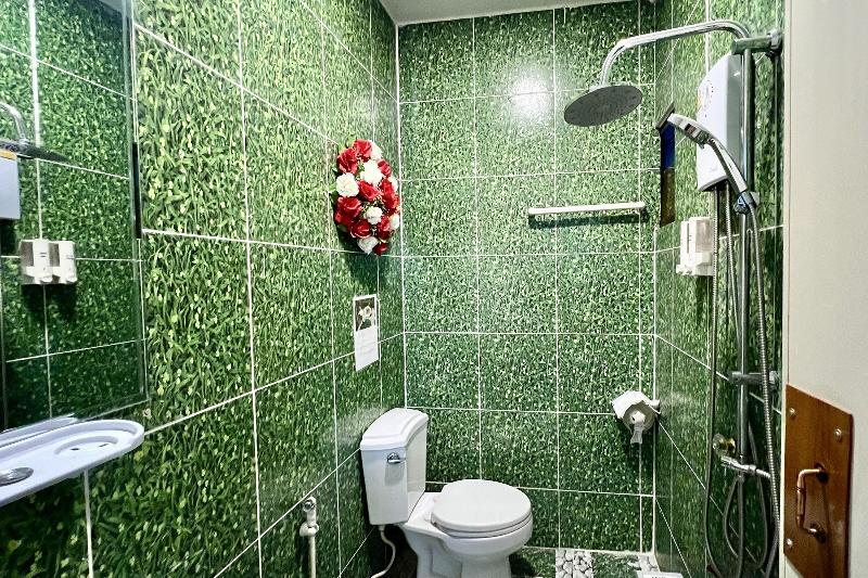 Lm Hostel By Zuzu image