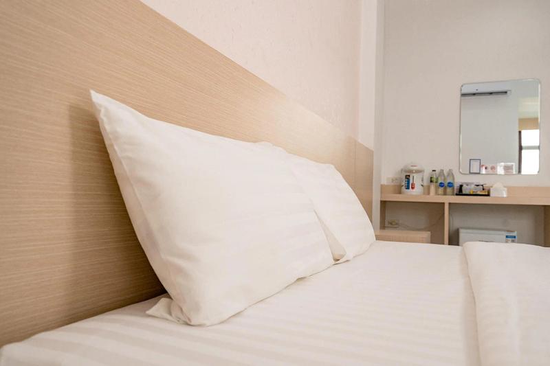 Top Inn Hotel By Zuzu image