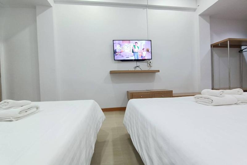 Top Inn Hotel By Zuzu image
