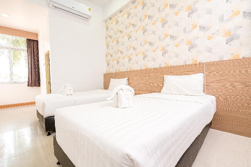 Top Inn Hotel By Zuzu image