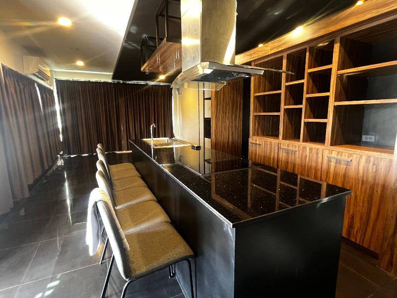 Hideaway Private Residence By Zuzu image