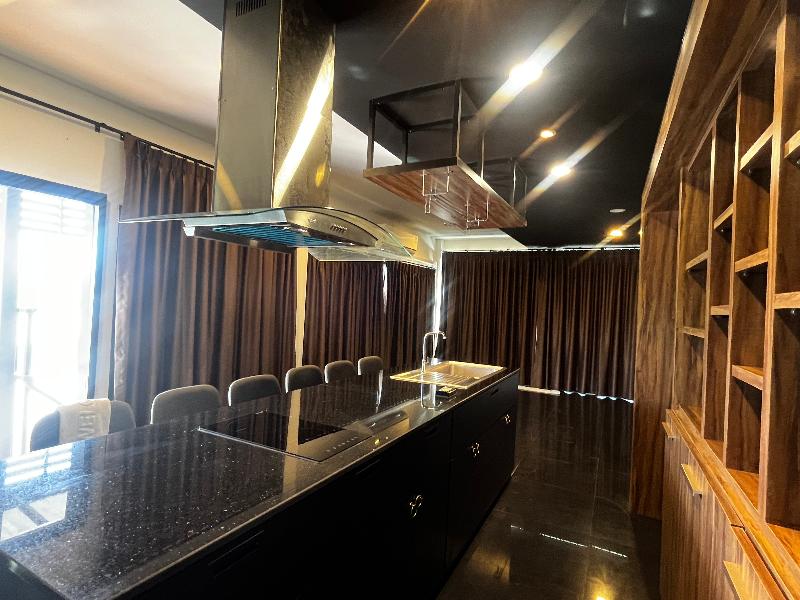 Hideaway Private Residence By Zuzu image
