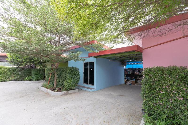 Ruai Thong Pong Pai Resort By Zuzu