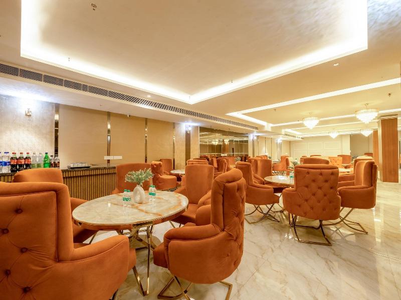 Saltstayz Premier - Paschim Vihar image