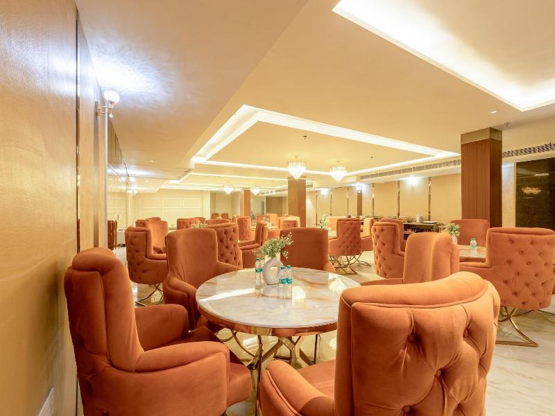 Saltstayz Premier - Paschim Vihar image