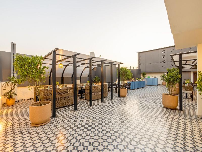 Saltstayz Premier - Paschim Vihar image