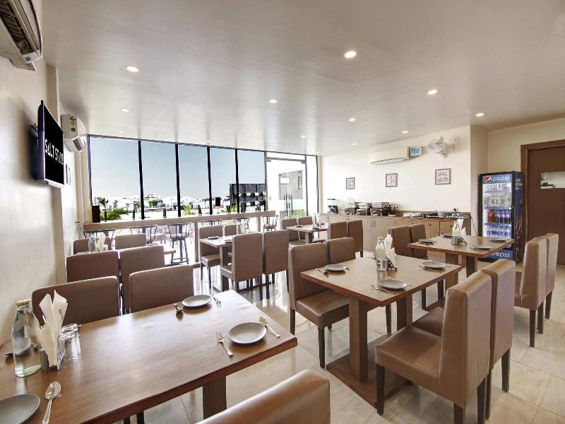 Saltstayz Select - Unitech Cyber Park image