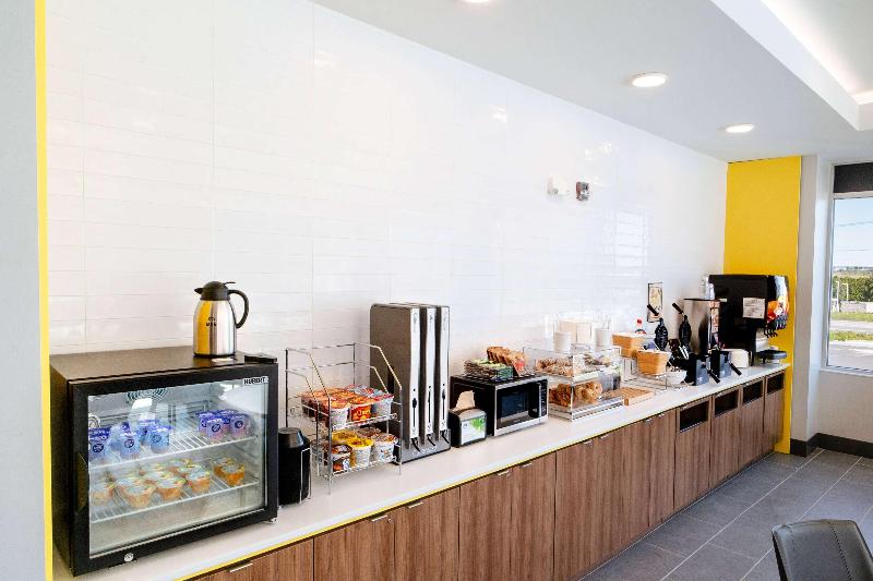 Microtel Inn & Suites By Wyndham Newark NY image