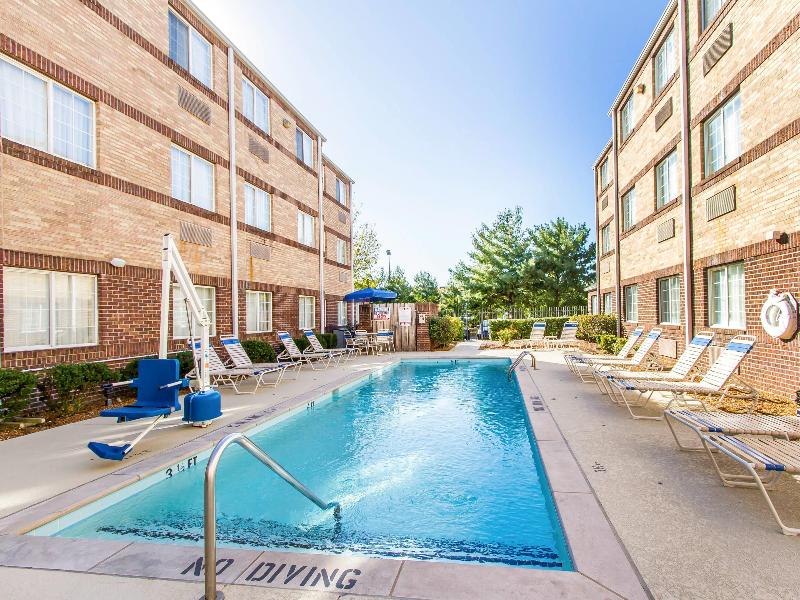 MainStay Suites Brentwood image