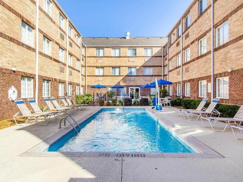 MainStay Suites Brentwood image