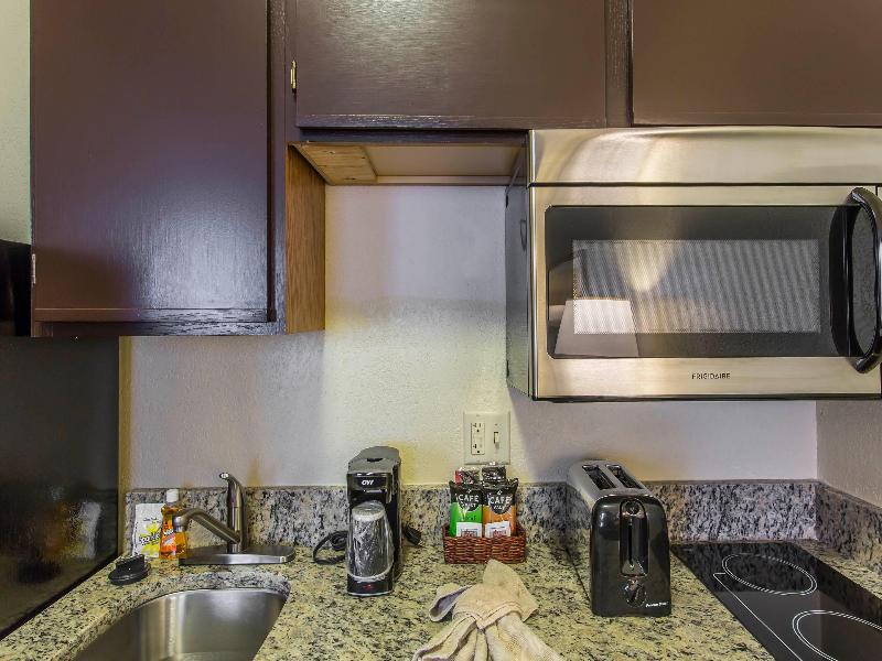 MainStay Suites Brentwood image