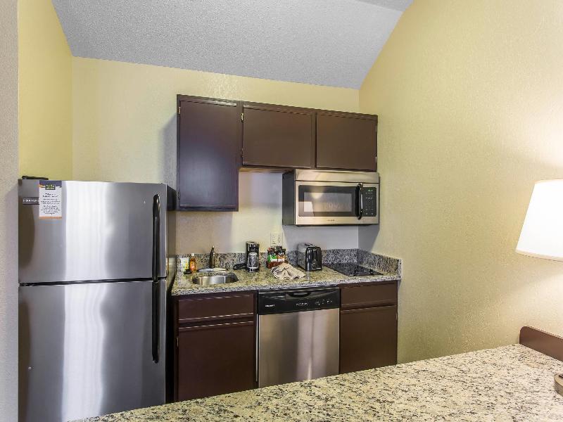 MainStay Suites Brentwood image