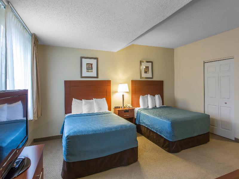 MainStay Suites Brentwood image