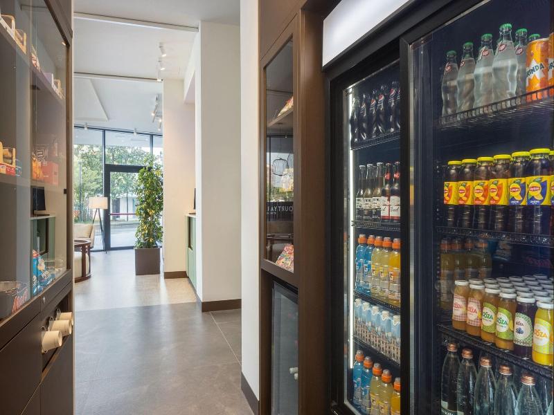 Courtyard Milano Linate image