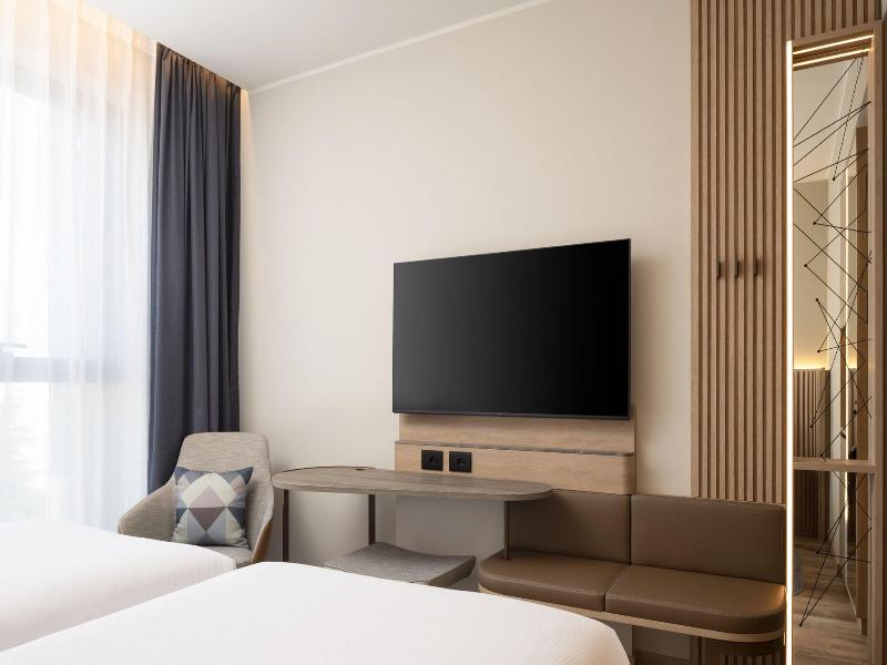 Courtyard Milano Linate image