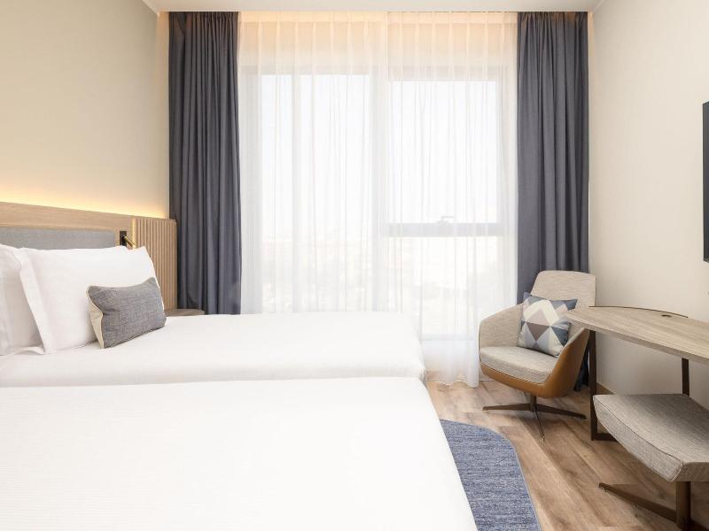Courtyard Milano Linate image