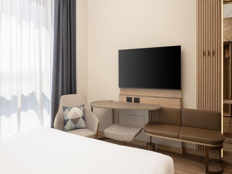 Courtyard Milano Linate image