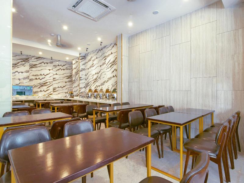 Golden Lotus Central Hotel image