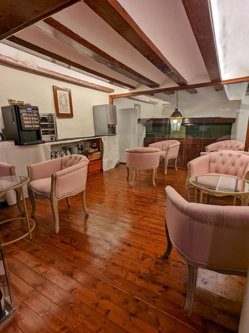 Catalina Suites Hotel 4*
