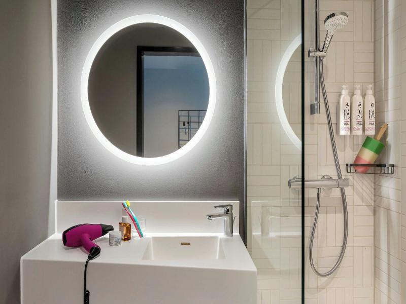 Moxy Hamburg - Finkenwerder image