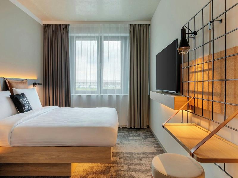 Moxy Hamburg - Finkenwerder image