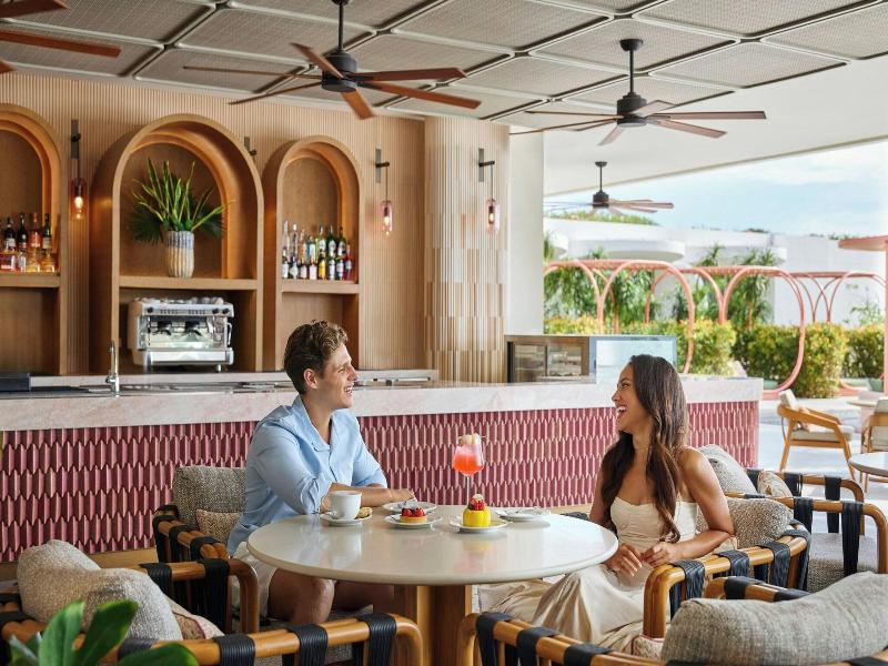 Veranda Resort Phuket, Autograph Collection image