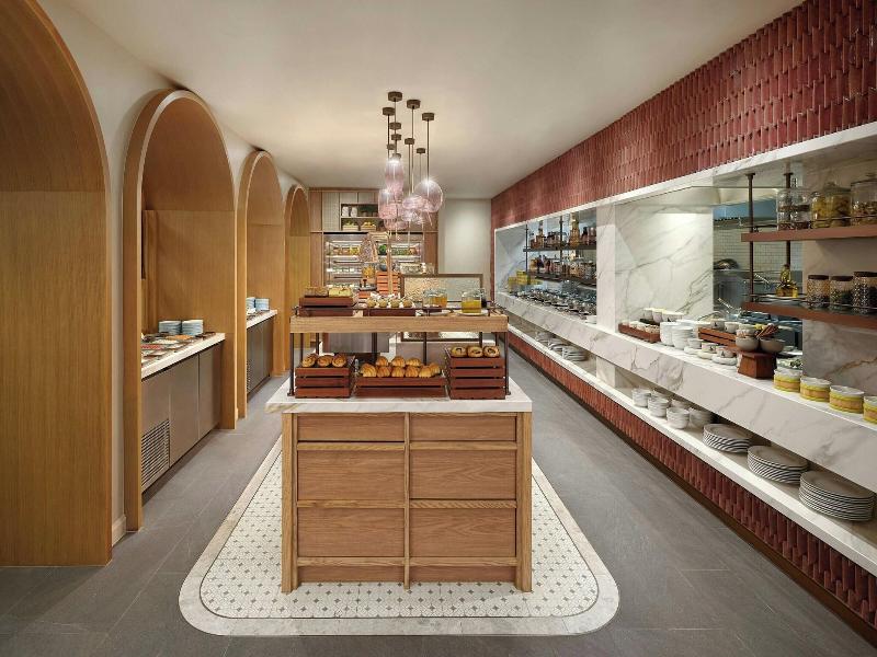 Veranda Resort Phuket, Autograph Collection image
