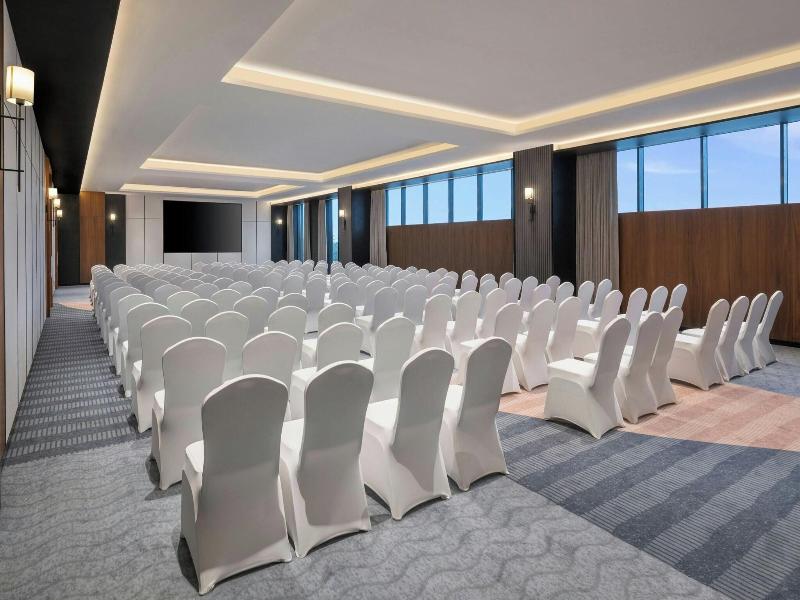 Four Points By Sheraton Chennai, Velachery image