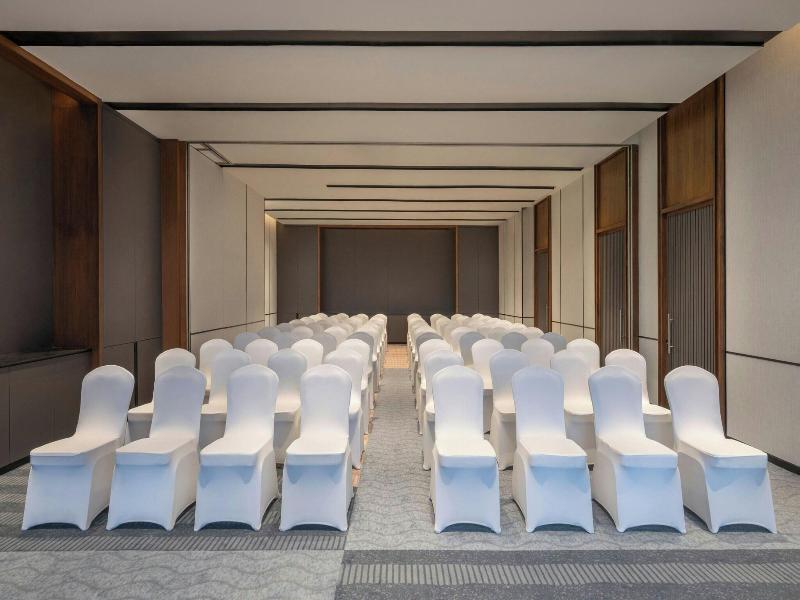 Four Points By Sheraton Chennai, Velachery image