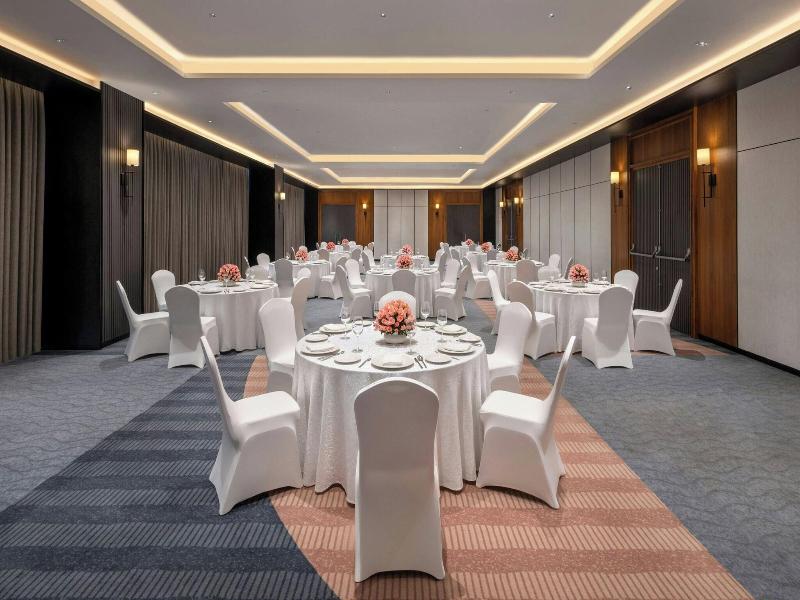 Four Points By Sheraton Chennai, Velachery image