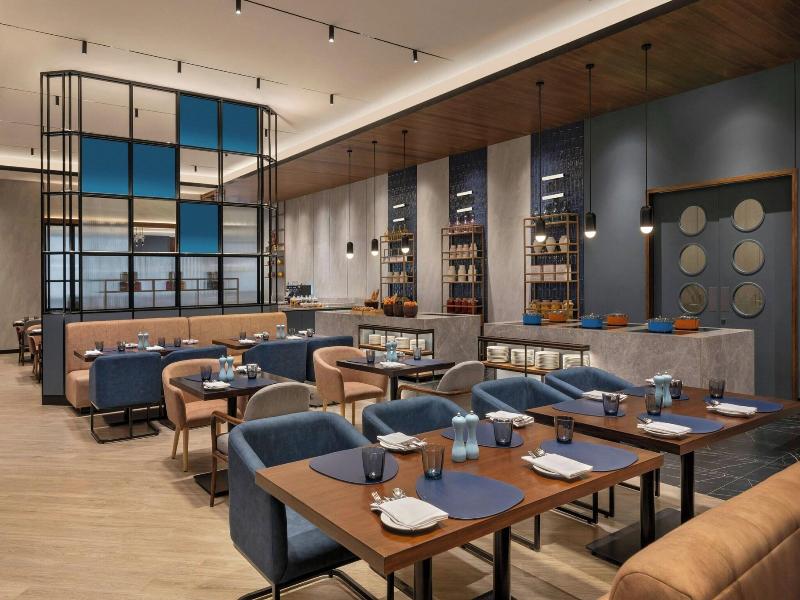 Four Points By Sheraton Chennai, Velachery image