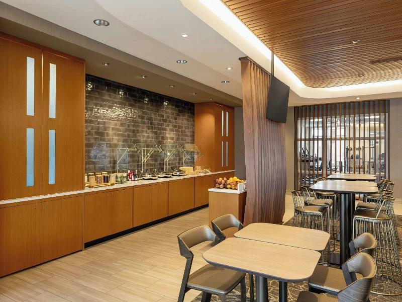Springhill Suites By Marriott Fargo
