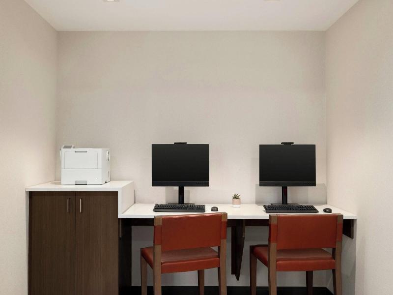 Towneplace Suites By Marriott Lancaster, Pa image