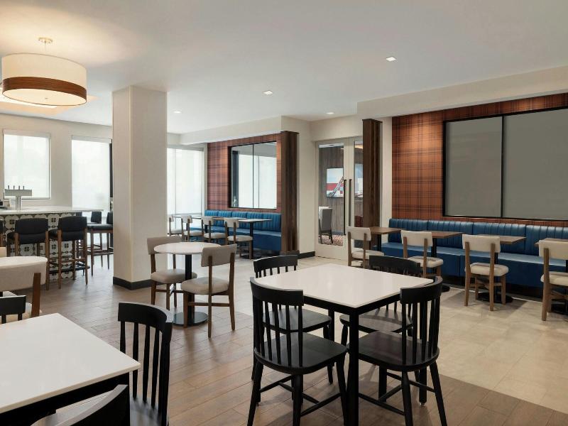 Towneplace Suites By Marriott Lancaster, Pa image