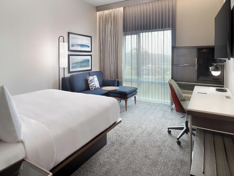 Courtyard By Marriott Atlanta Covington image