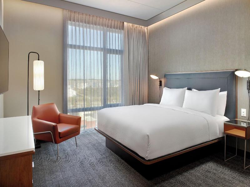 Courtyard By Marriott Atlanta Covington image
