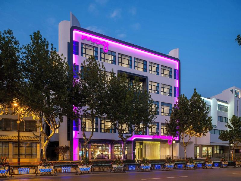 Moxy Suzhou City Centre image