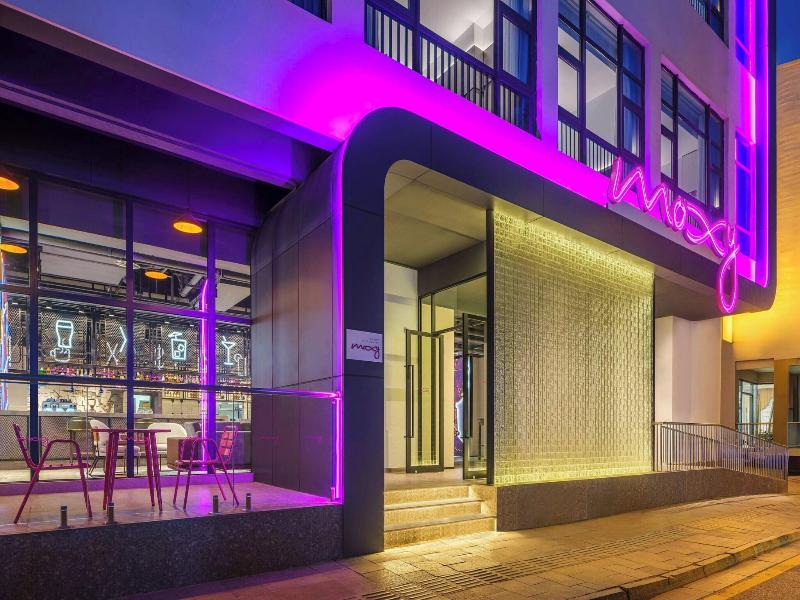 Moxy Suzhou City Centre image