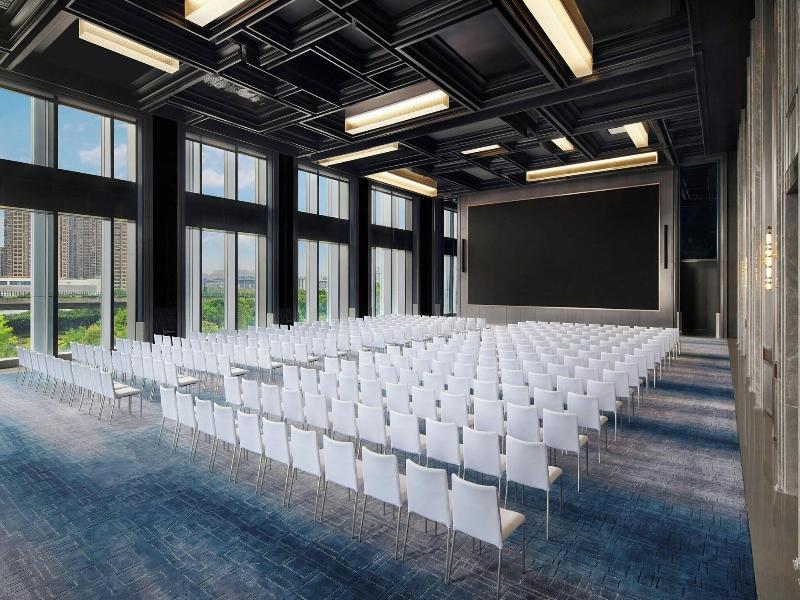 Le Meridien Nantong image