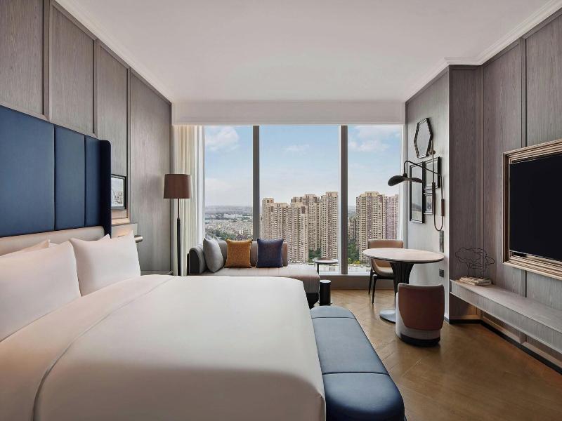 Le Meridien Nantong image