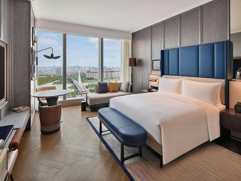 Le Meridien Nantong image
