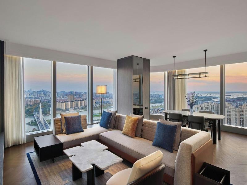 Le Meridien Nantong image