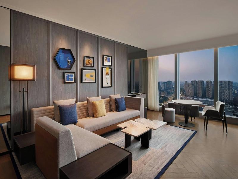Le Meridien Nantong image