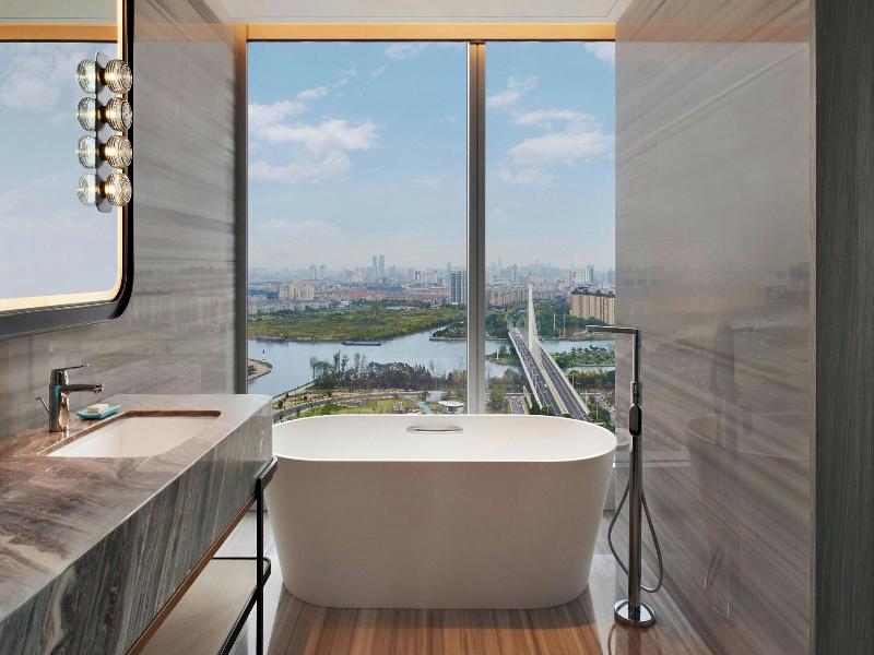 Le Meridien Nantong image