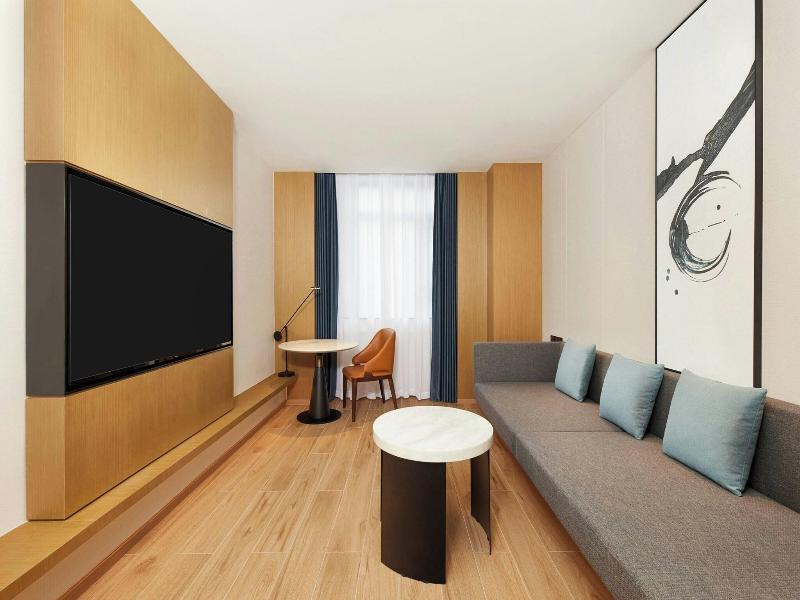 Fairfield by Marriott Haikou Meilan image